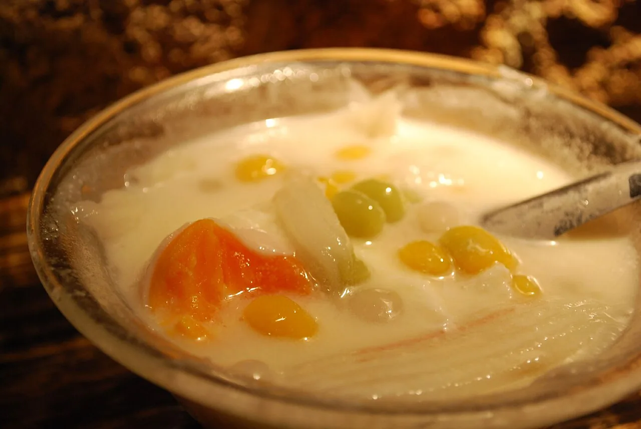 코코넛 밀크에 끓인 부아로이