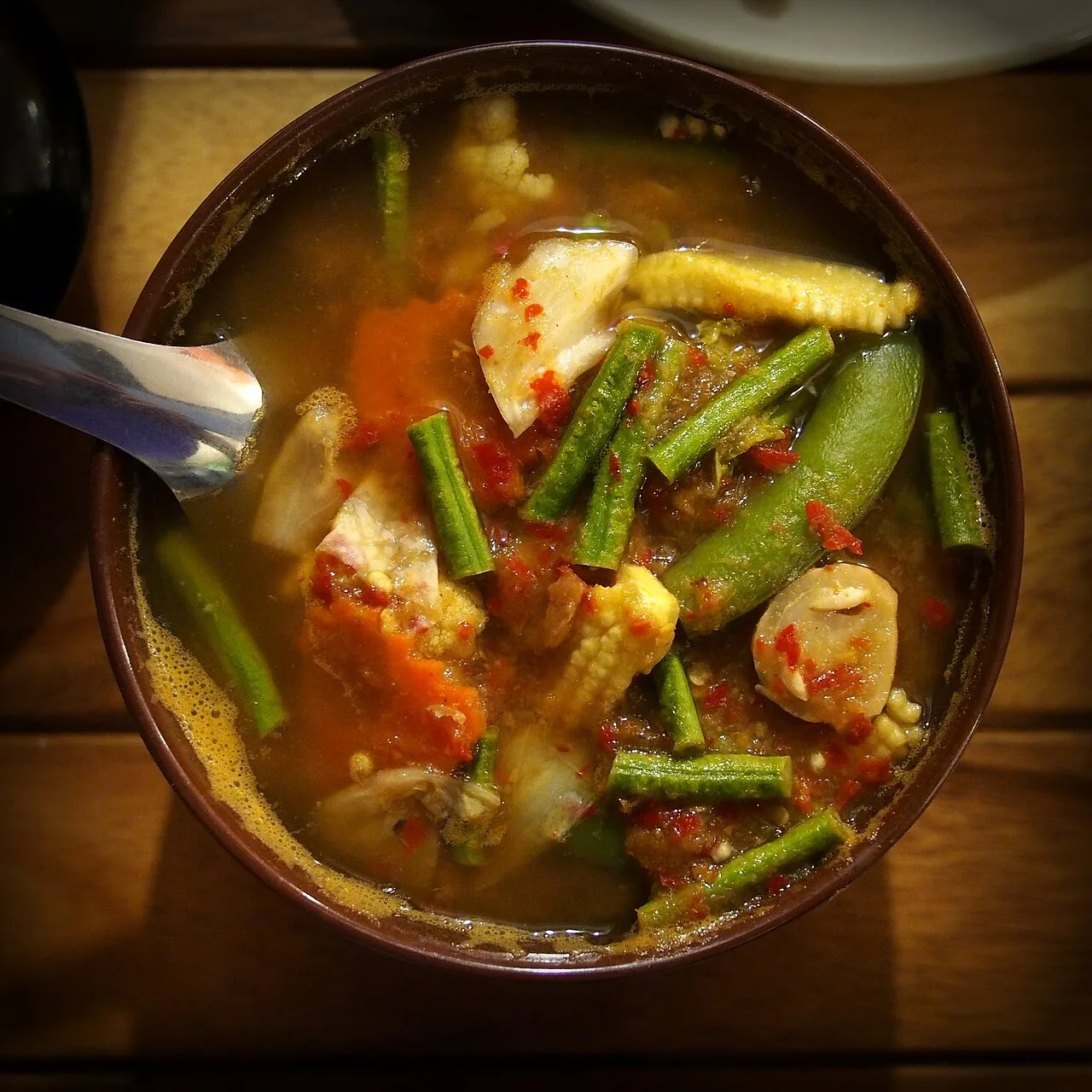 치앙마이에서 채식하려면 노란 깃발의 '제'부터 찾아요